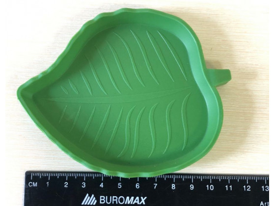 Кормушка для террариума лист 10*5см