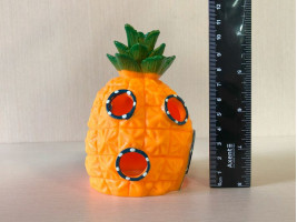 Декорація будиночок Спанч Боб 8*8*11см