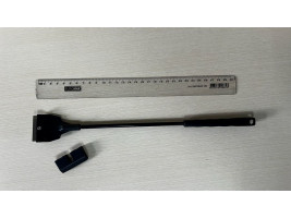 Скребок з ручкою пластік 6.5*40 см