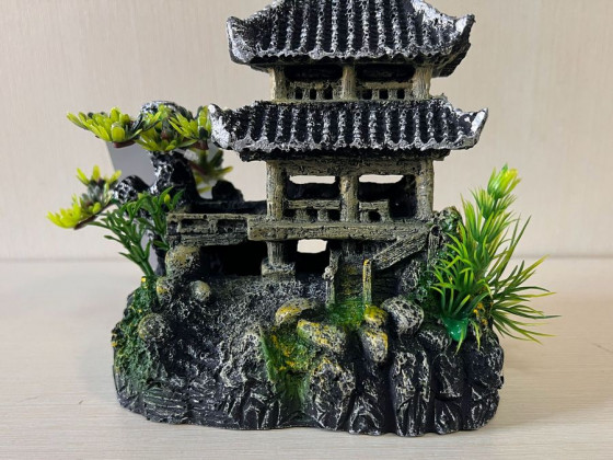 Декорация Башня 20*10*16 см