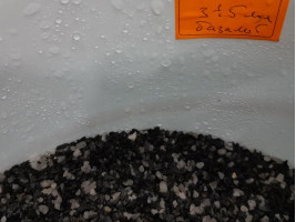 Грунт базальт черный с белым 3 - 5 мм