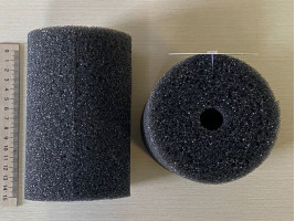 Губка кругла 10х15см крупнопориста чорна