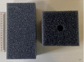 Губка прямокутна 10х10х20 см крупнопориста чорна